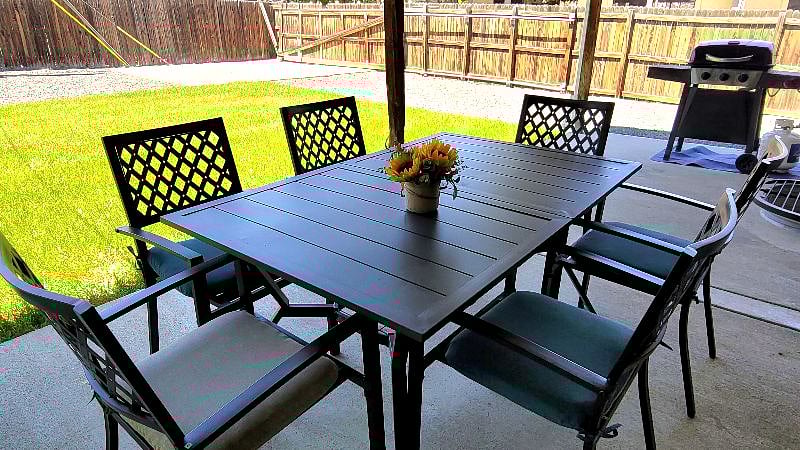 Common Space: Patio Area