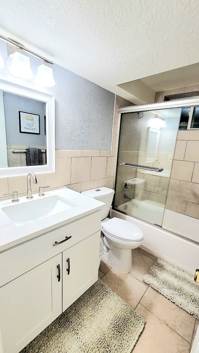 Private Downstairs MIL Suite Bathroom