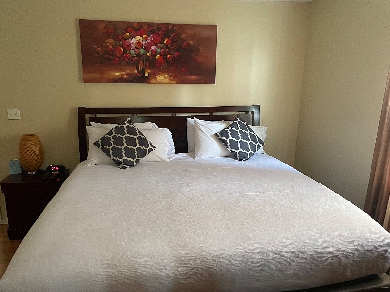 King size bed in bedroom #2