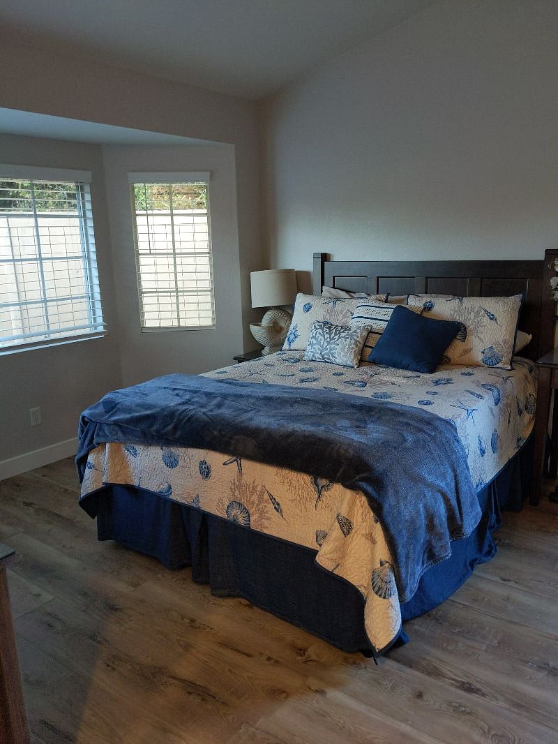 Queen bed, brand new furniture.