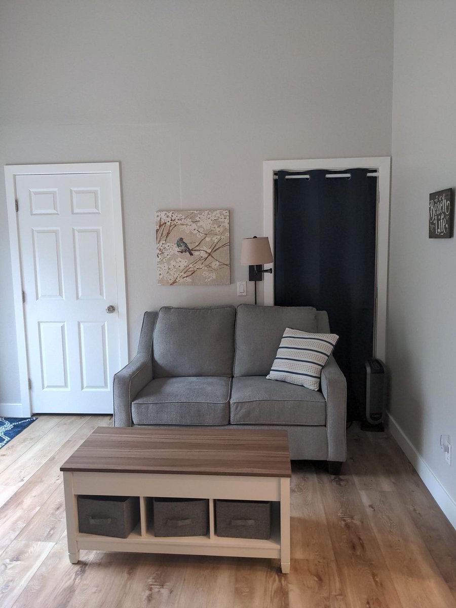 Furnished Finder property 592700_1 photo 15