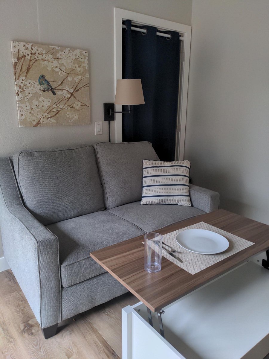 Furnished Finder property 592700_1 photo 22