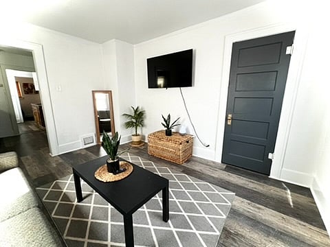 Furnished Finder property 592799_1 photo 24