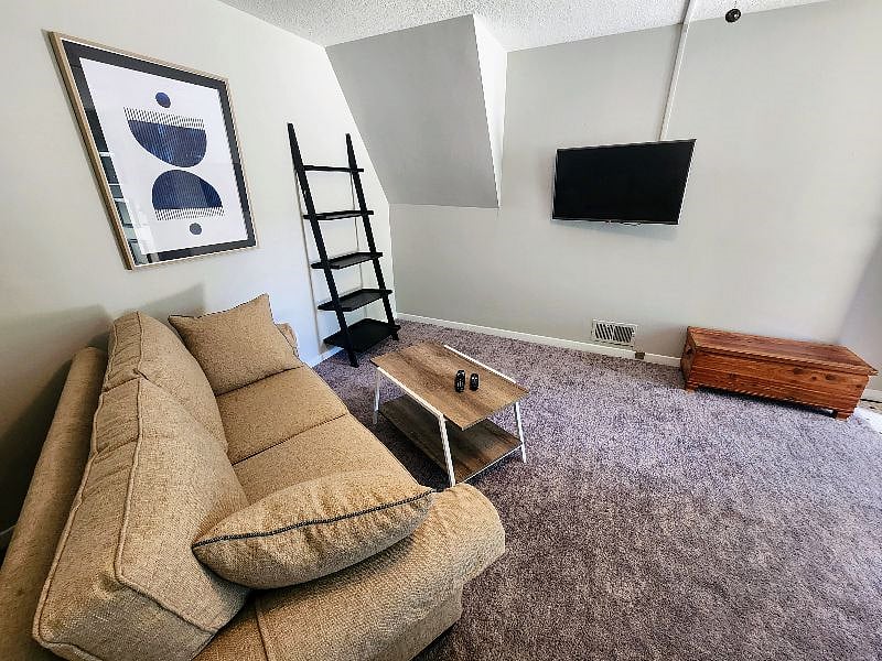 Furnished Finder property 592862_1 photo 3