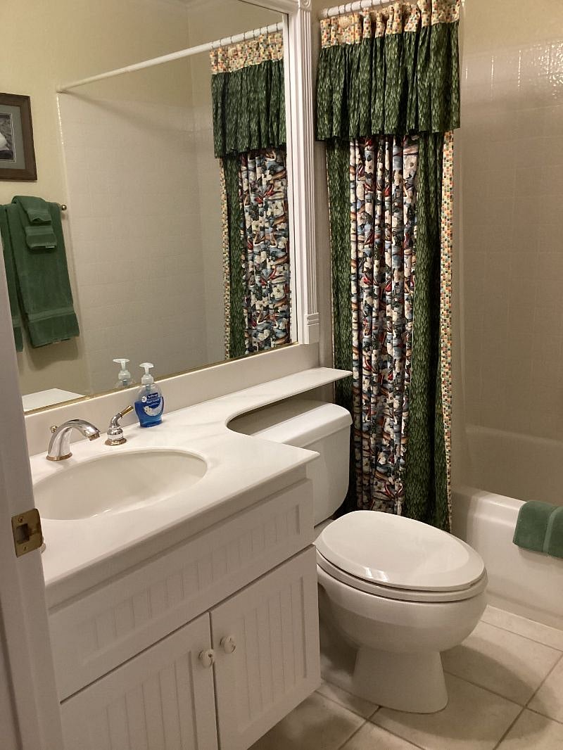 Full private bath