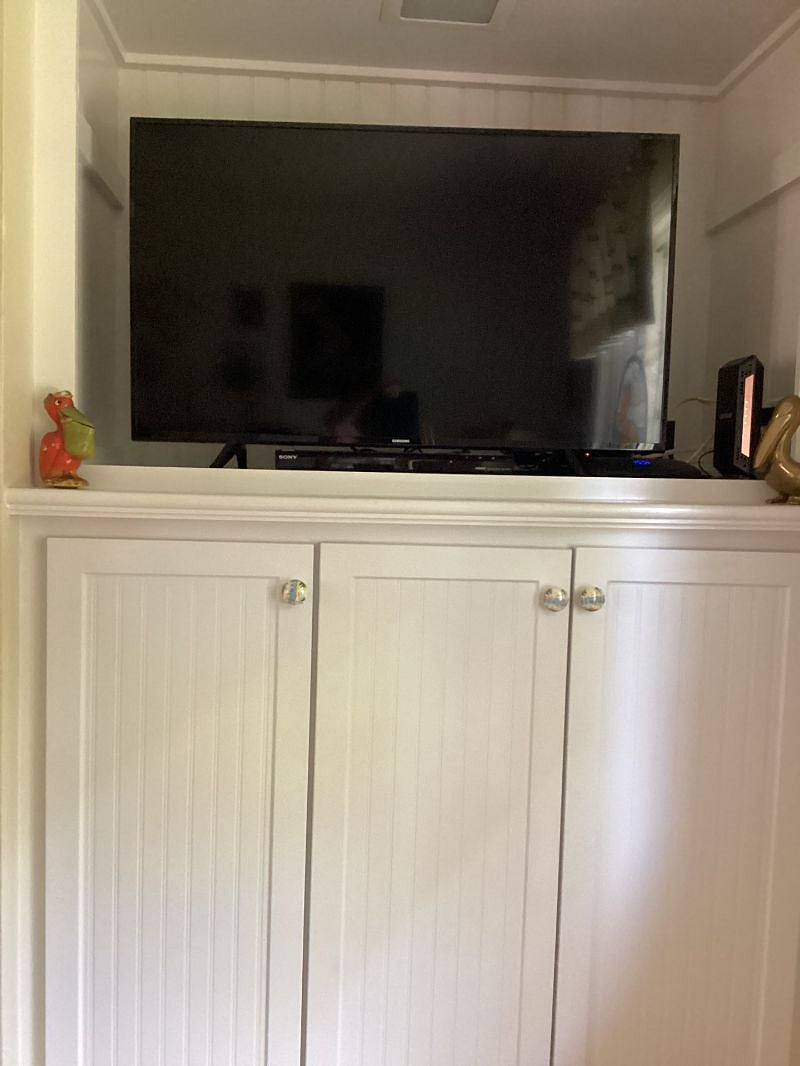 Large TV in shared den