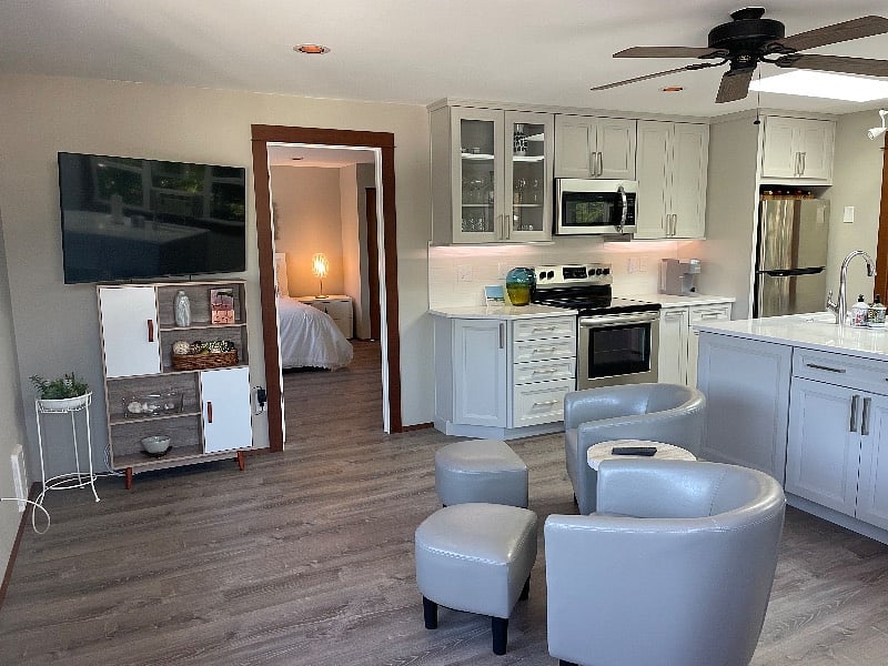Furnished Finder property 593008_1 photo 3