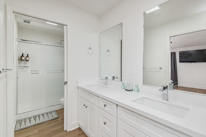 Bedroom 1 - Master Suite, Dual sink master bathroom