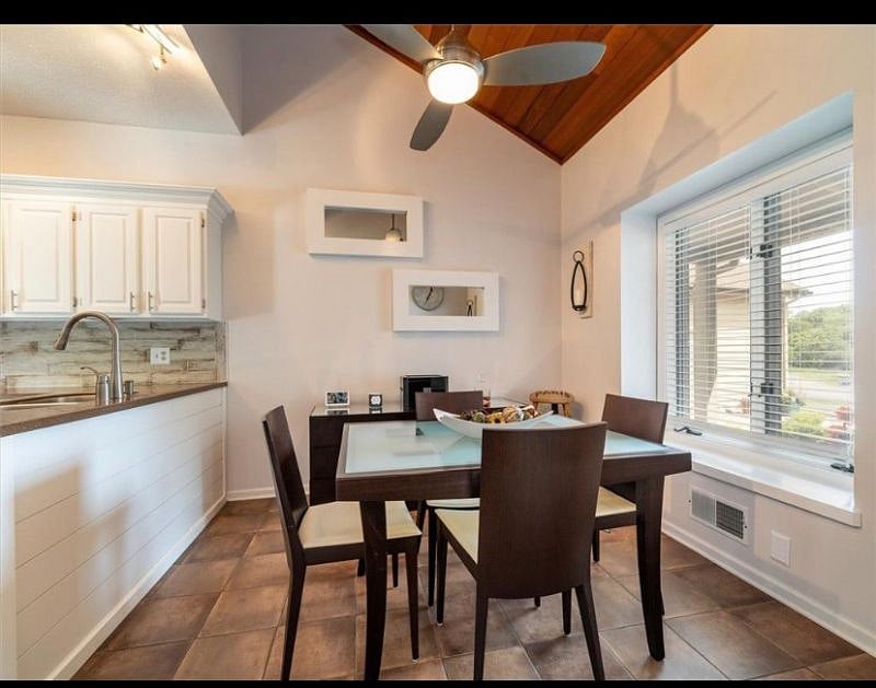 Furnished Finder property 593115_1 photo 4
