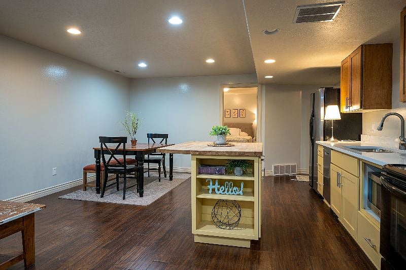 Furnished Finder property 593189_1 photo 11