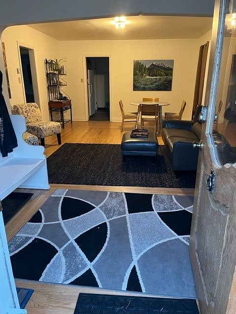 Furnished Finder property 593375_1 photo 3