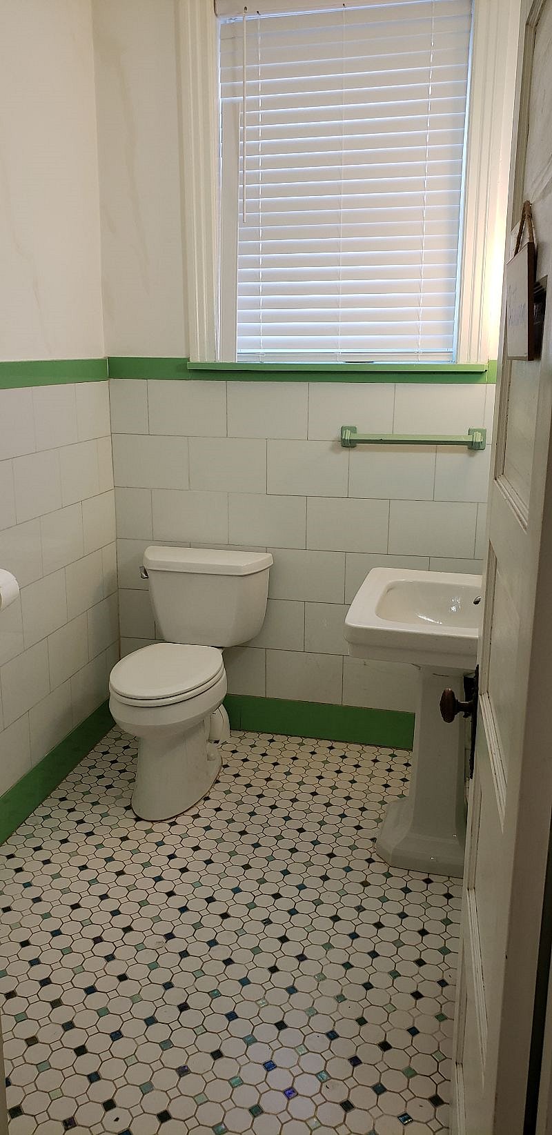 Furnished Finder property 593378_1 photo 52