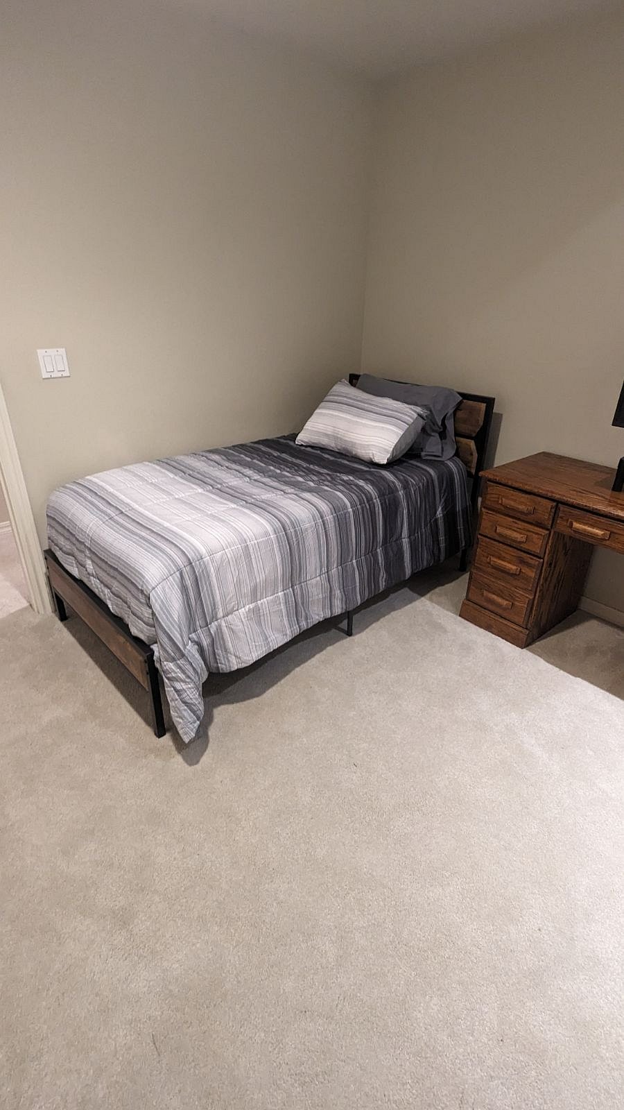 Guest twin bed