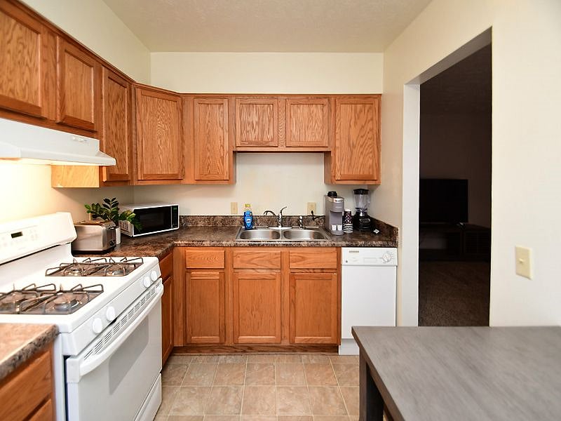 Furnished Finder property 593444_1 photo 5