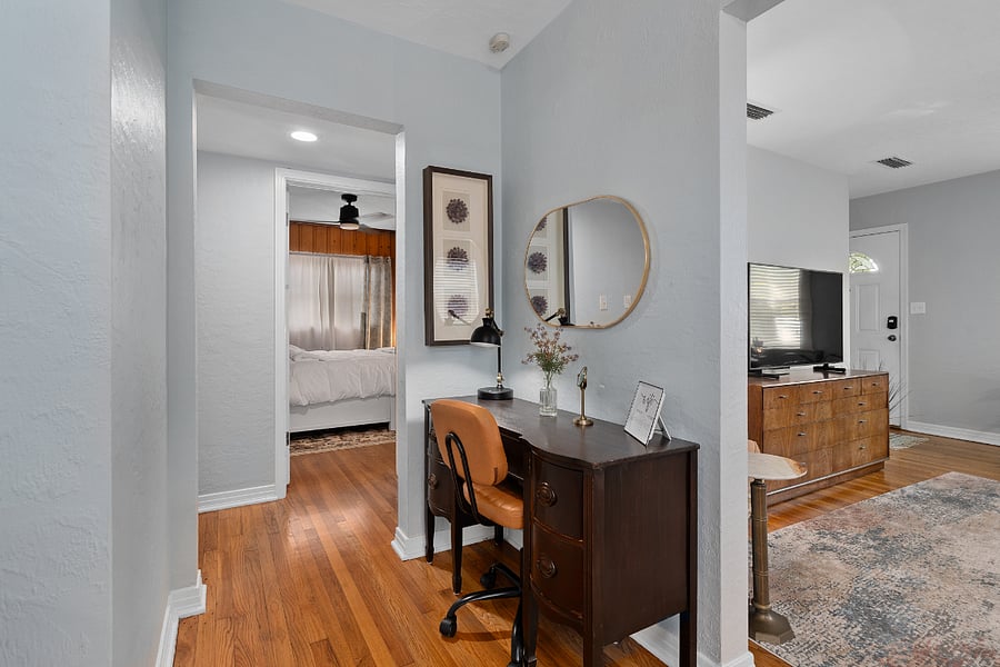 Furnished Finder property 593450_1 photo 16