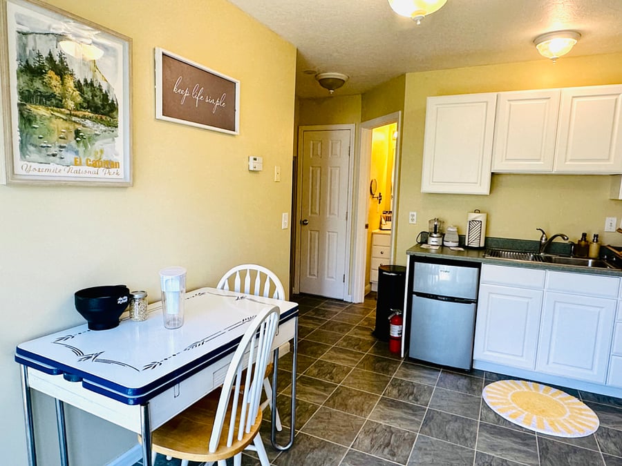 Furnished Finder property 593480_1 photo 3