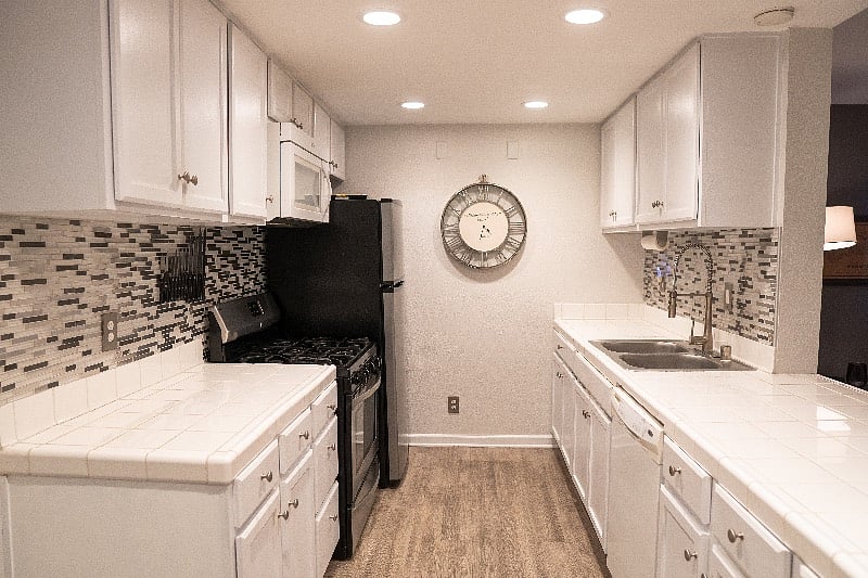 Furnished Finder property 593486_1 photo 8