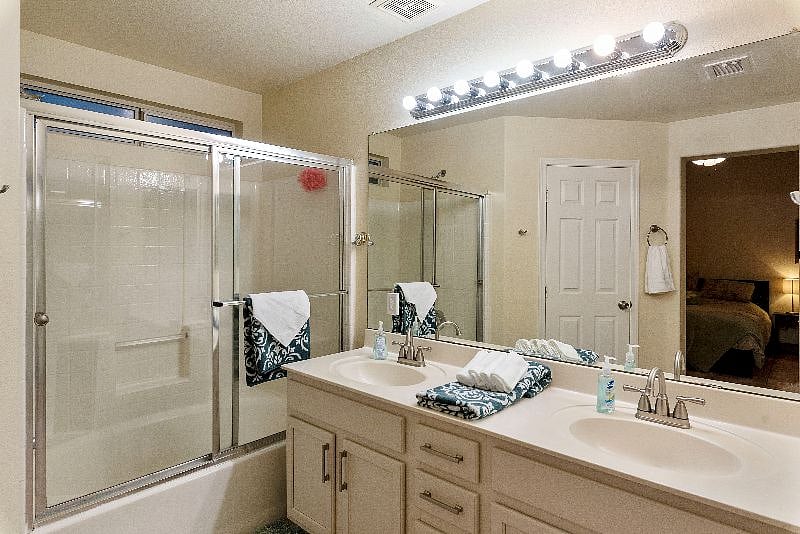 Furnished Finder property 593507_1 photo 17