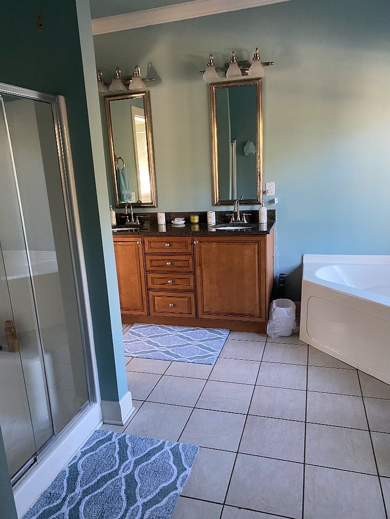 Master Bath Main Floor