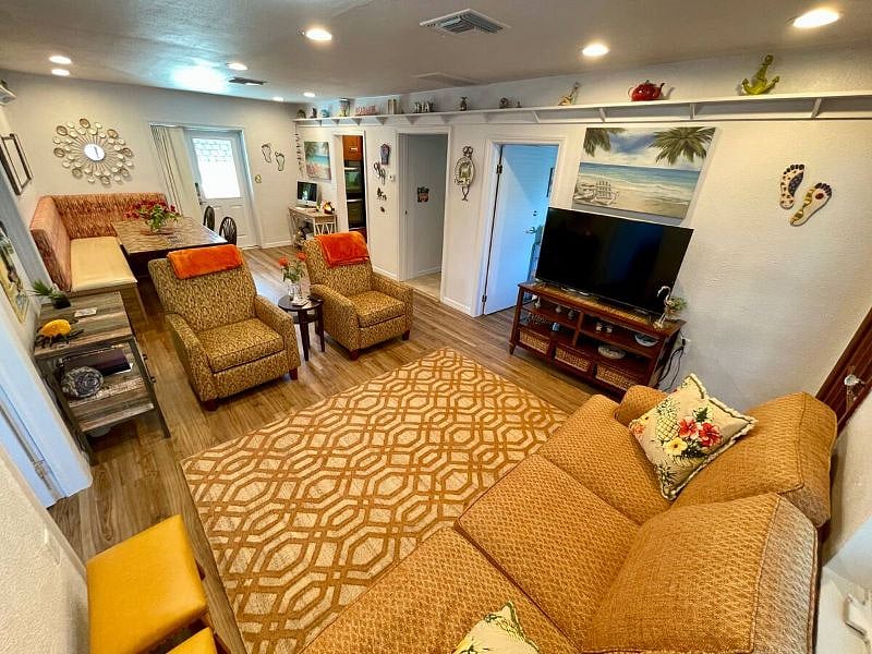 Furnished Finder property 593735_1 photo 12