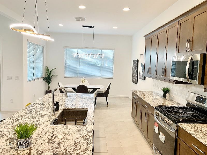 Furnished Finder property 593778_1 photo 6