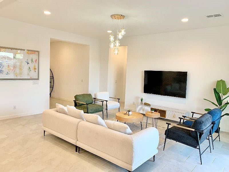 Furnished Finder property 593778_1 photo 10