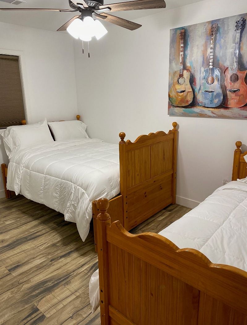 Furnished Finder property 593855_1 photo 22