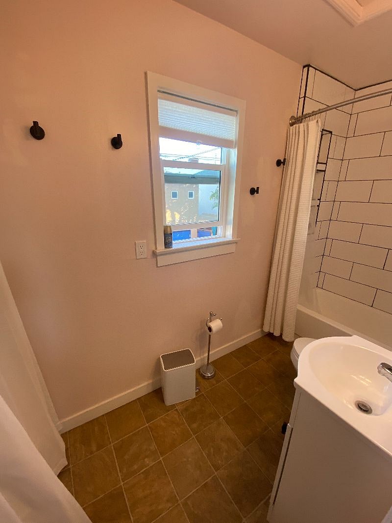 Furnished Finder property 593976_1 photo 3