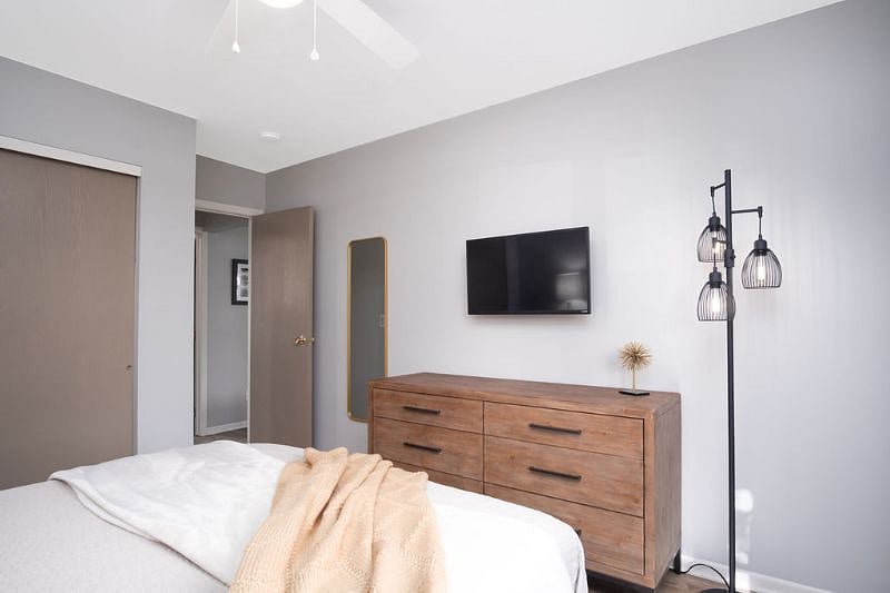 Front bedroom