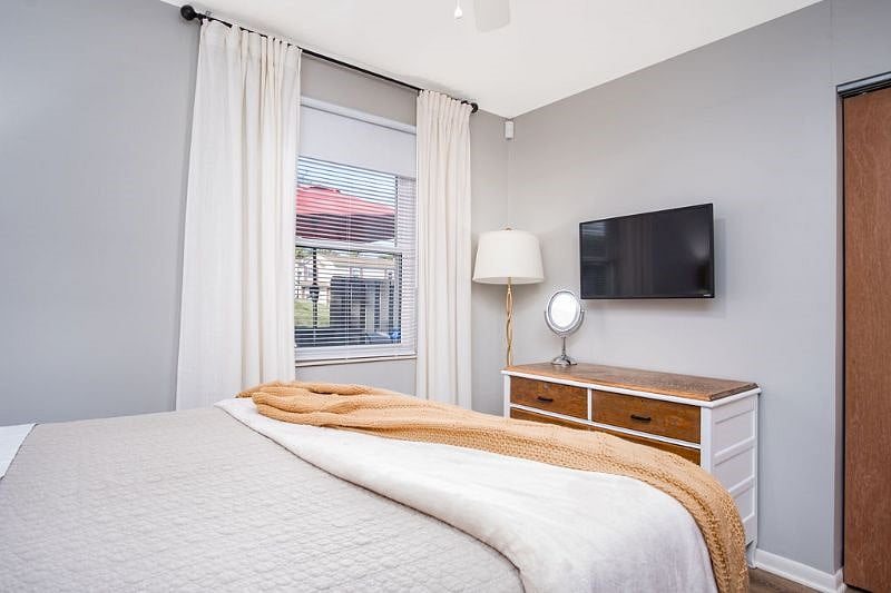 Furnished Finder property 593987_1 photo 12