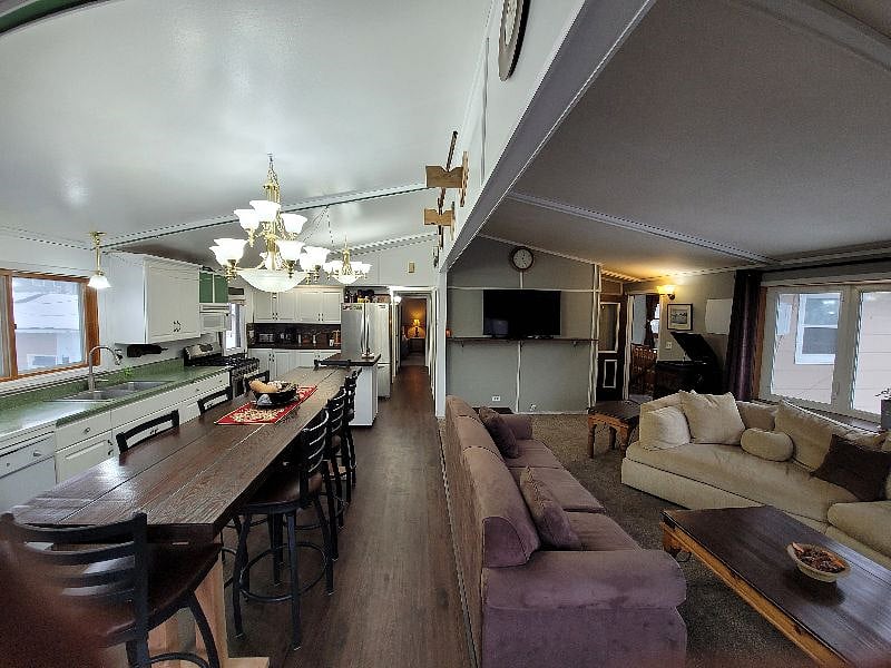 Furnished Finder property 593993_1 photo 3