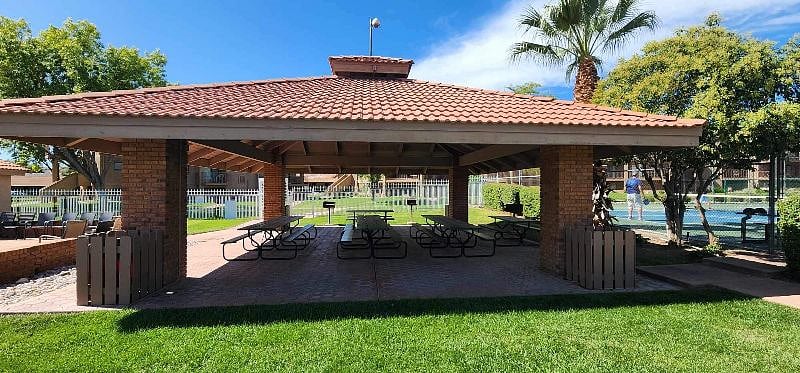 Furnished Finder property 594077_1 photo 17