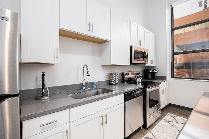 Furnished Finder property 594153_1 photo 12