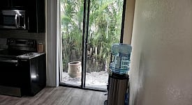 Furnished Finder property 594202_2 photo 8