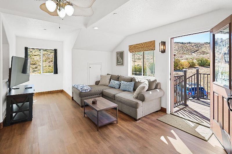 Furnished Finder property 594218_1 photo 9