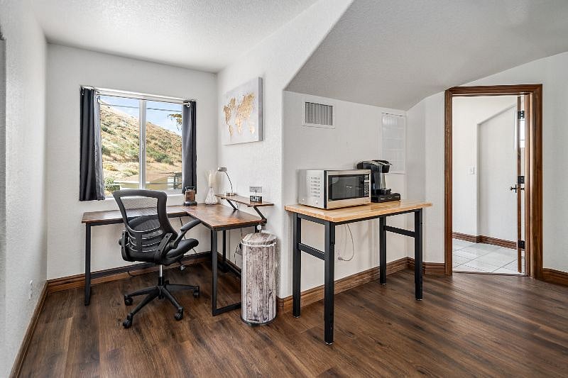 Furnished Finder property 594218_1 photo 11