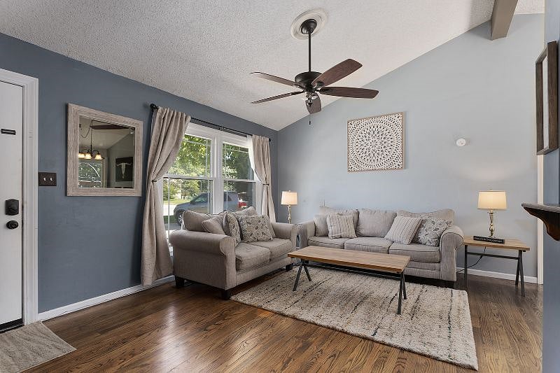Furnished Finder property 594292_1 photo 3