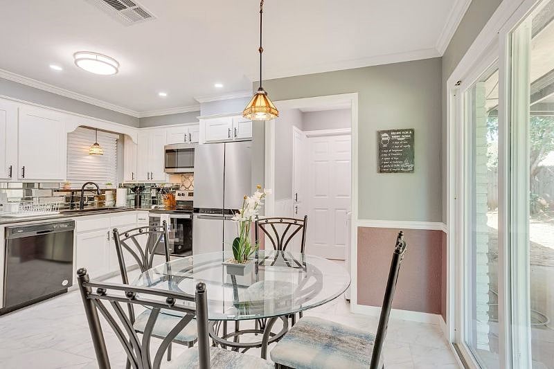 Furnished Finder property 594309_1 photo 4