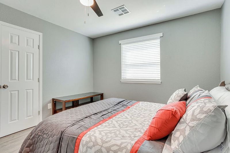 Furnished Finder property 594309_1 photo 10