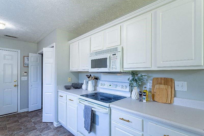 Furnished Finder property 594404_1 photo 5