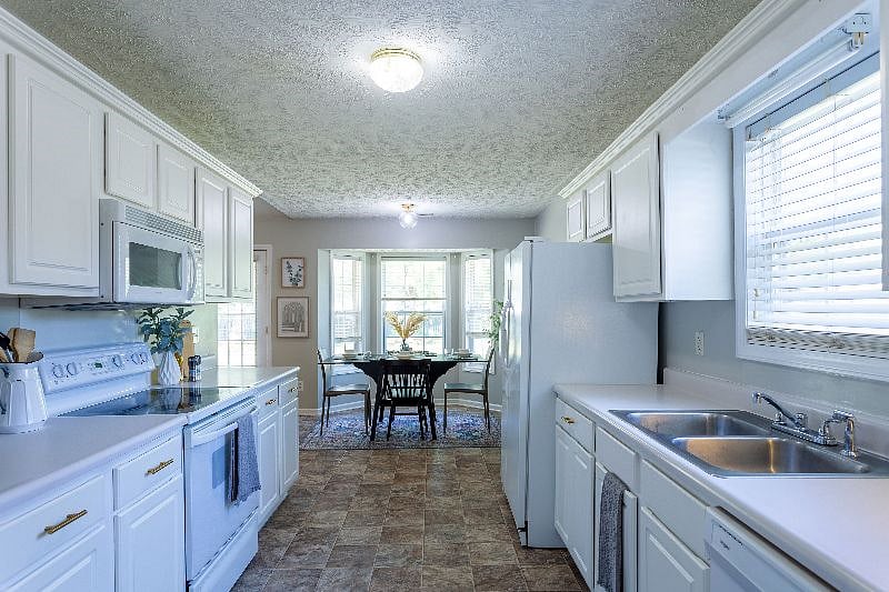 Furnished Finder property 594404_1 photo 4