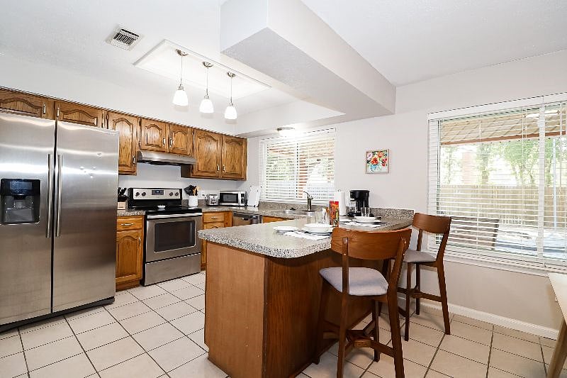 Furnished Finder property 594462_1 photo 3