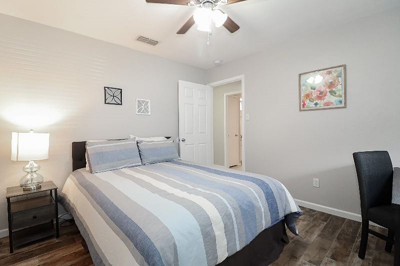 Furnished Finder property 594462_1 photo 12