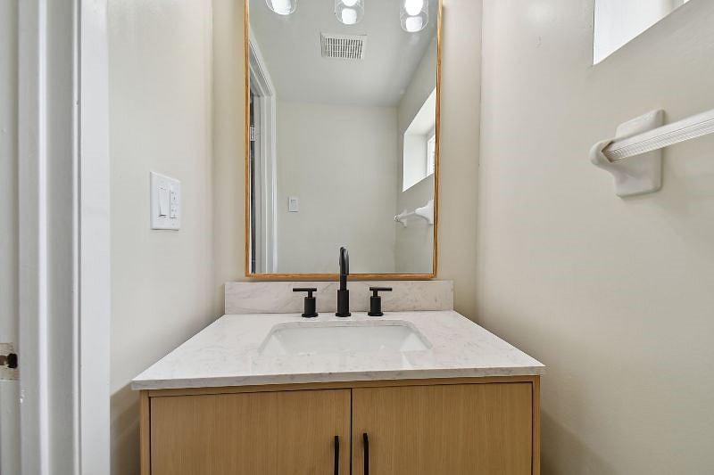 Furnished Finder property 594477_1 photo 22