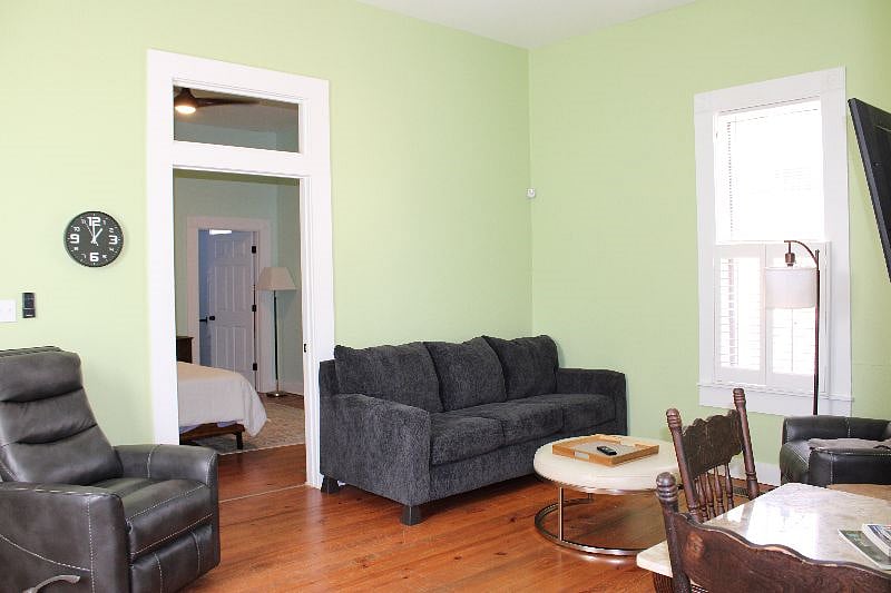 Furnished Finder property 594488_1 photo 4