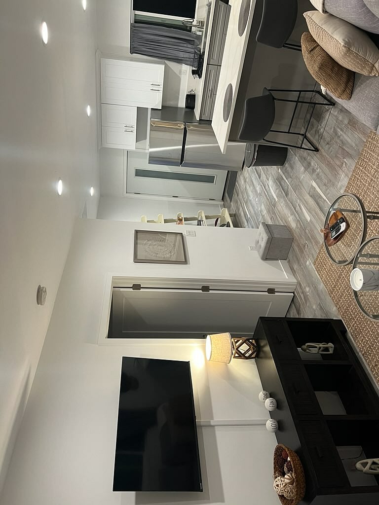 Furnished Finder property 594601_1 photo 9