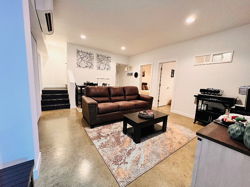 Furnished Finder property 594607_1 photo 1