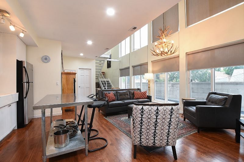 Furnished Finder property 594751_1 photo 3