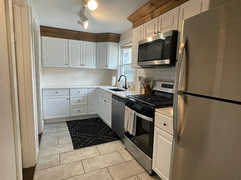 Furnished Finder property 594907_1 photo 9