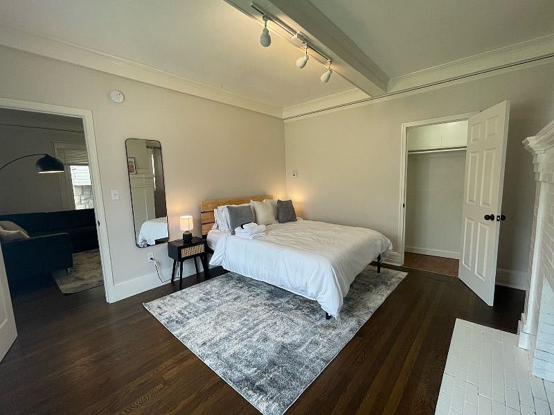 Furnished Finder property 594907_1 photo 12
